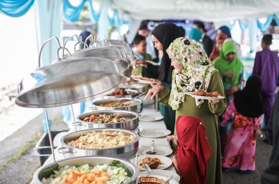 kewajipan penuhi undangan perkahwinan