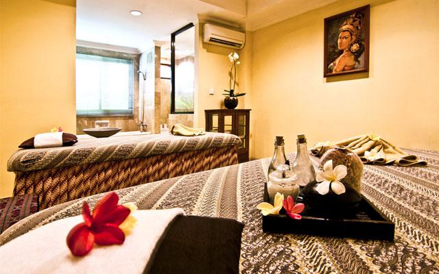 Ruangan menunggu selesa di spa muslimah untuk wanita