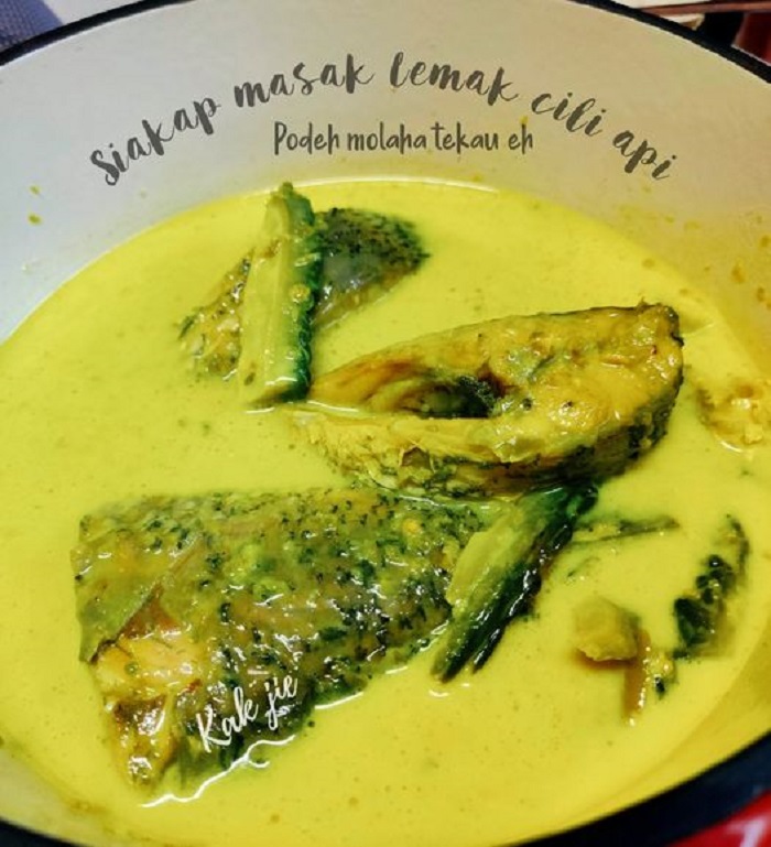 Ikan siakap masak lemak cili api