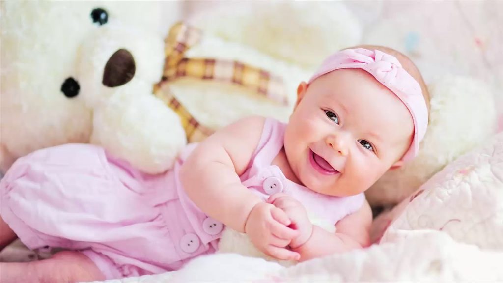 perkembangan bayi 4 bulan
