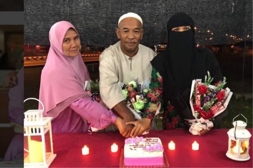 cara balas jasa ibu bapa