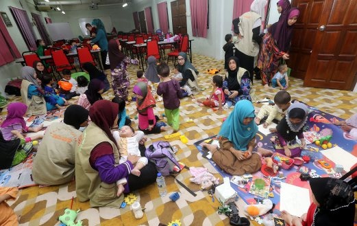 Bilik nurseri mesra kanak-kanak di Masjid Hasanah
