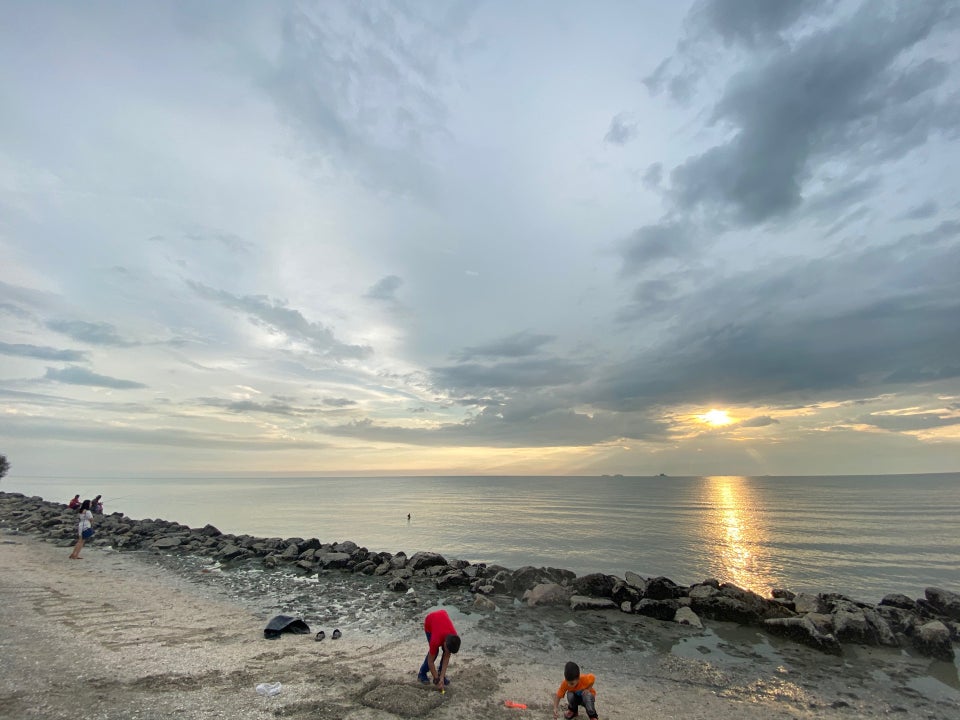 pantai remis