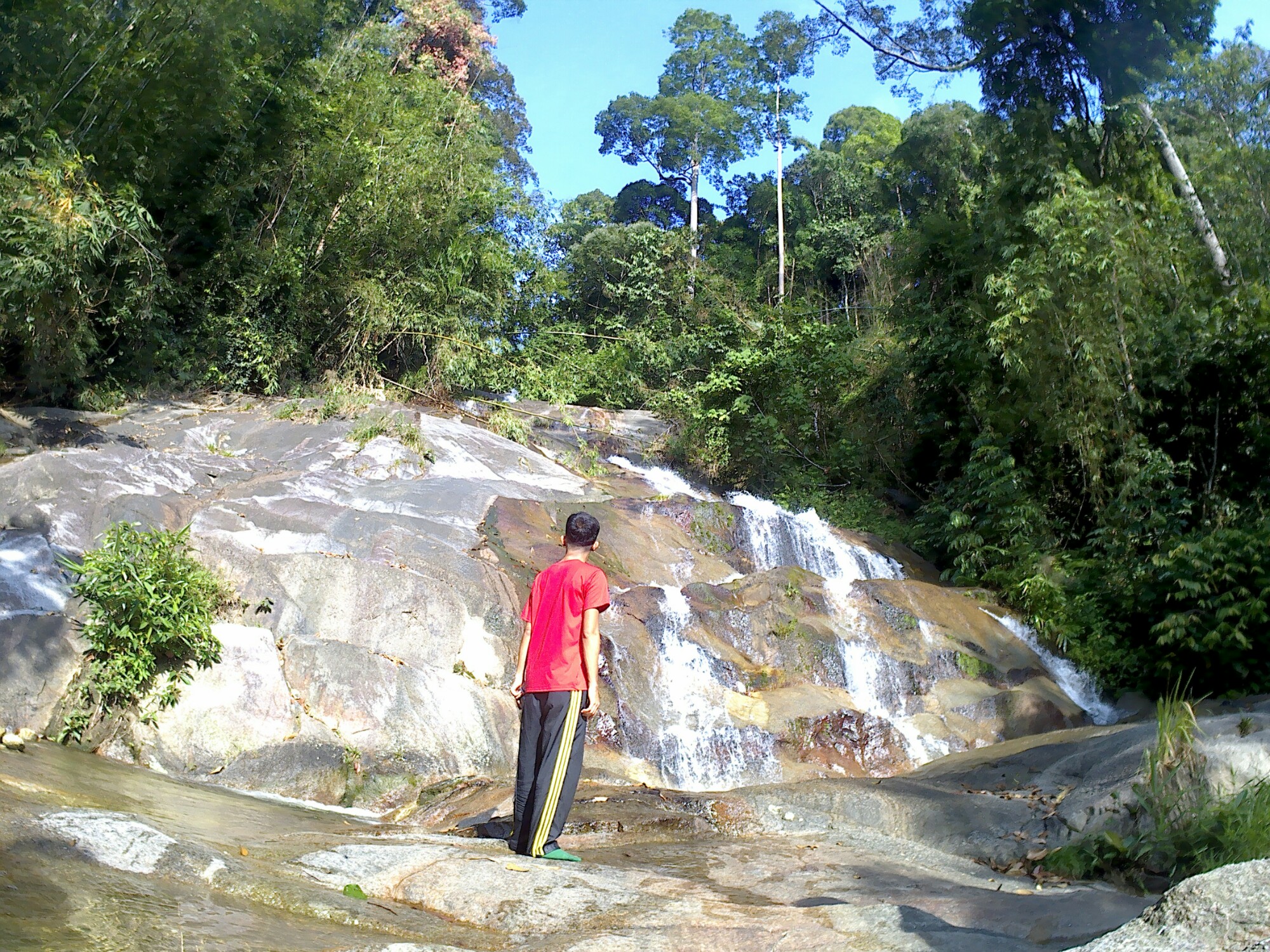 Pemandangan Air Terjun Perdik