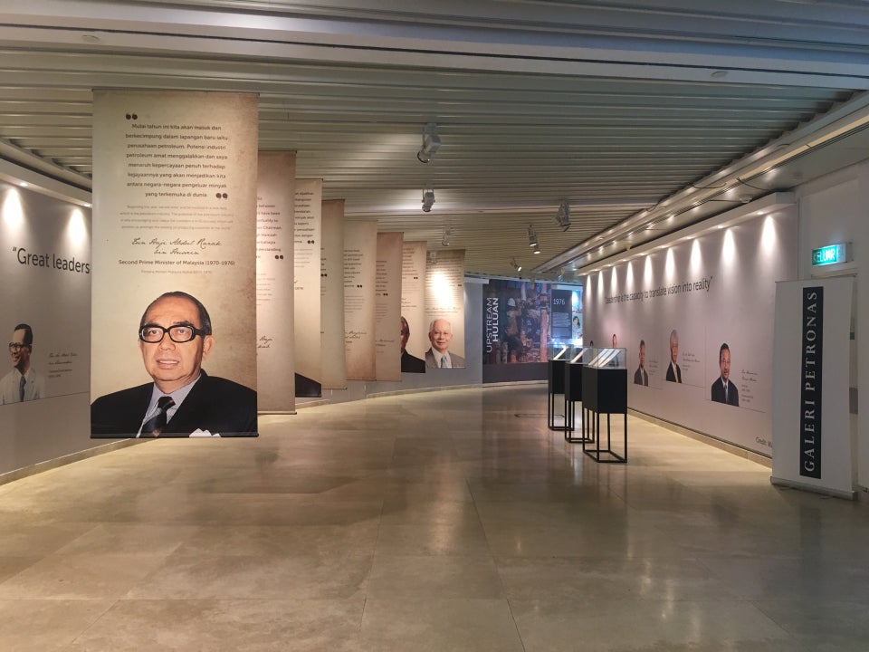 Pameran seni di Galeri Petronas