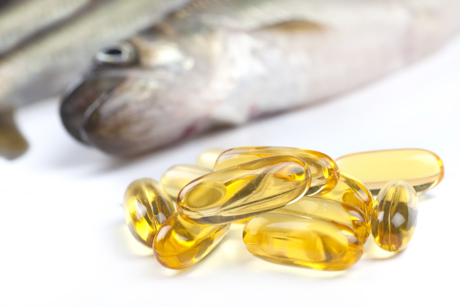 Ikan berlemak seperti salmon yang menjadi sumber utama minyak ikan dan omega-3