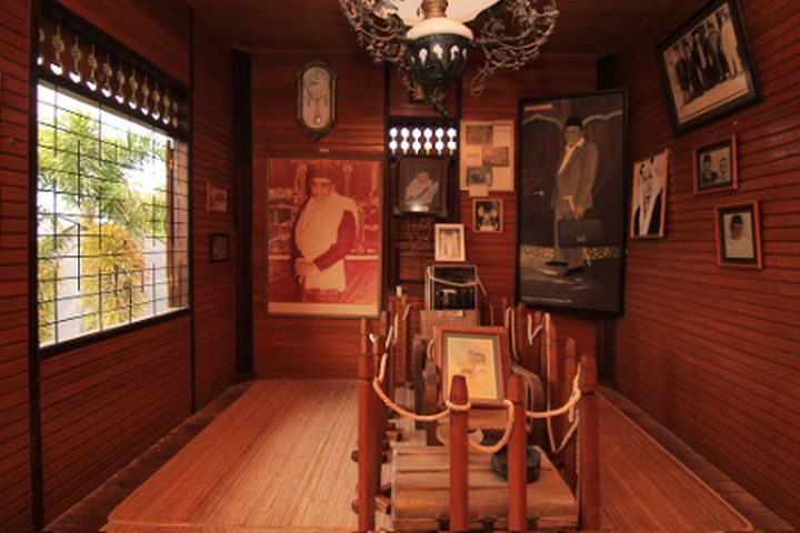 Tempat menarik di padang indonesia