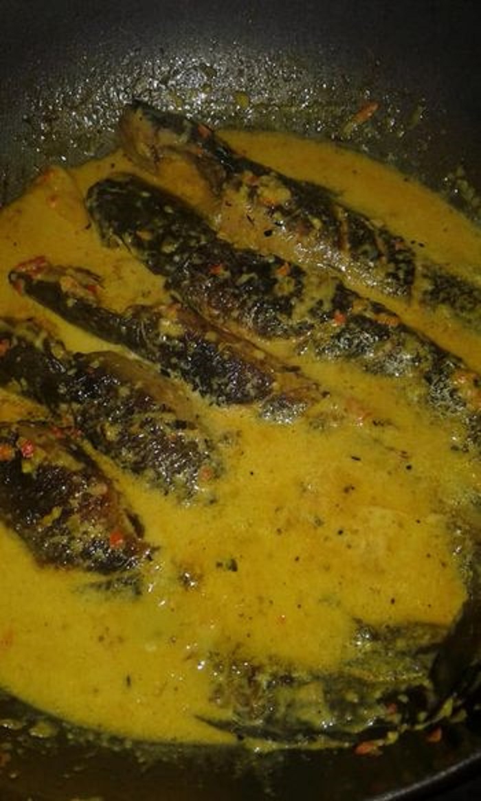 Ikan keli salai masak lemak cili api