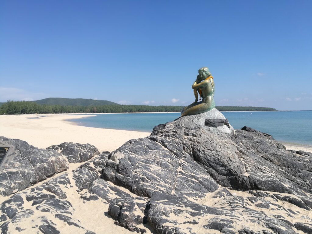 Pemandangan pantai Samila