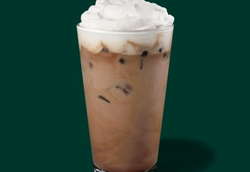 Signature Choco Milk dengan susu dan coklat
