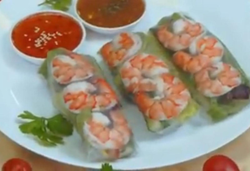 Sos pedas padu untuk popia Vietnam