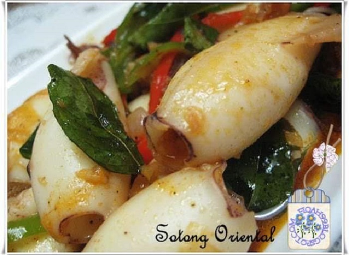 Sotong oriental bergaya restoran