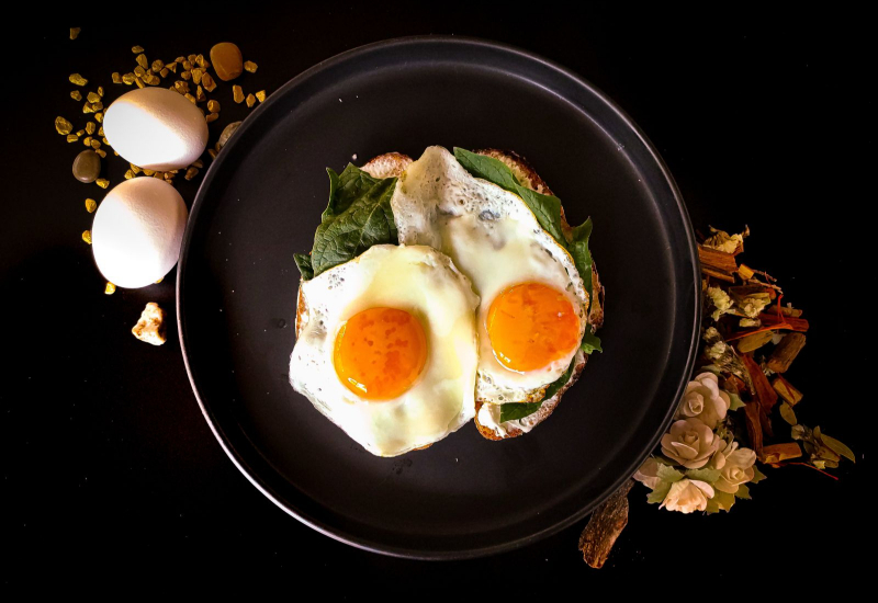 Putih telur ayam yang dimasak