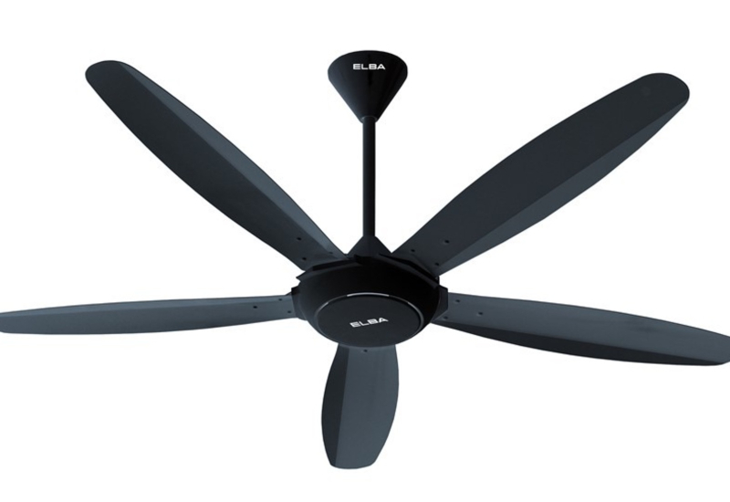 Kipas siling Elba ECF-K5605 berwarna hitam