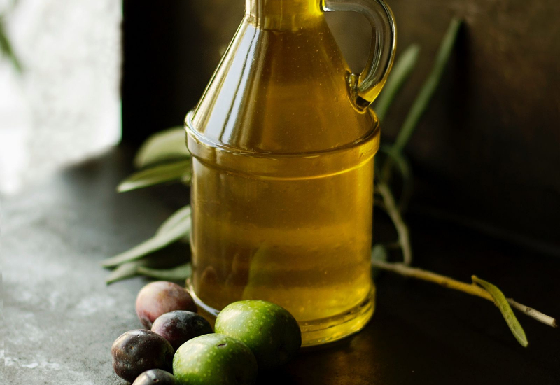 Botol minyak zaitun untuk masakan ibu mengandung