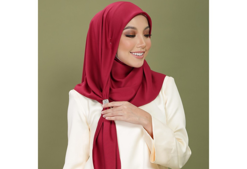 Tudung wanita berdesain comel