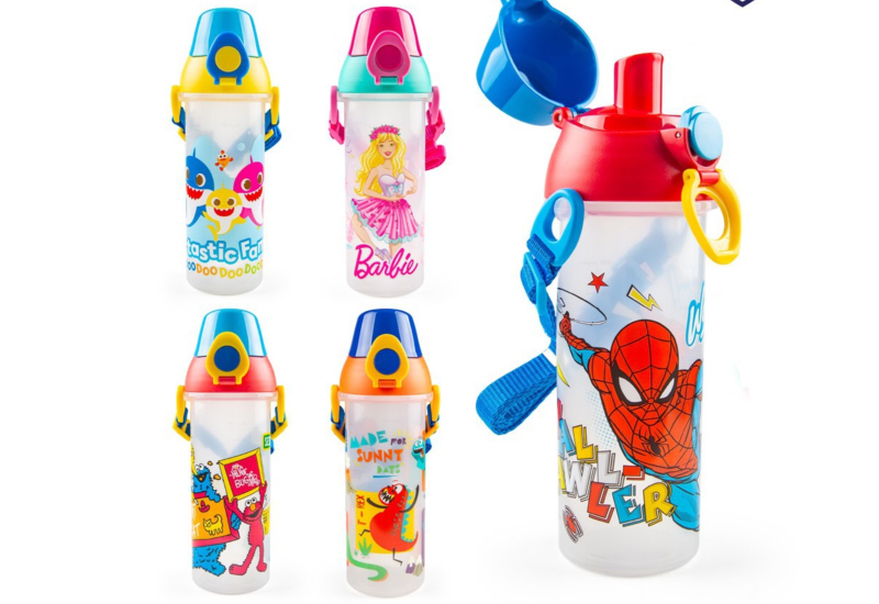 Botol air minuman dengan reka bentuk kanak-kanak