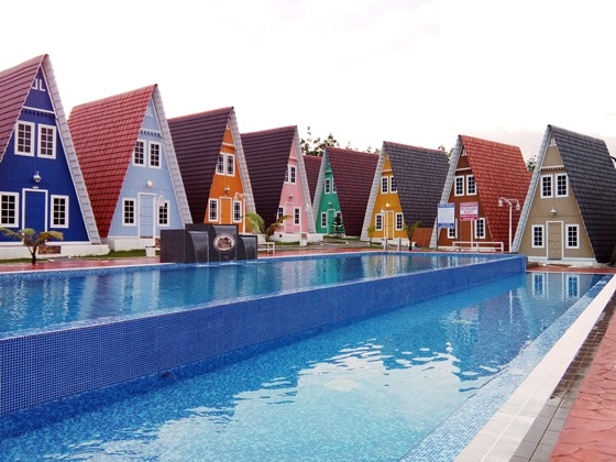 Kolam renang di Masbro Village, Melaka
