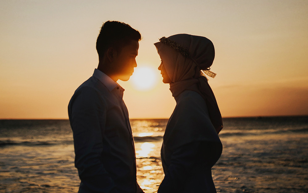 tanda isteri curang